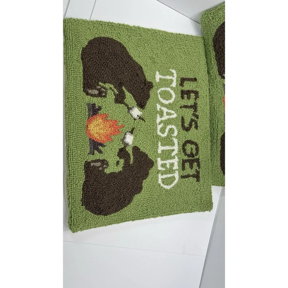 Peking Handicraft "Let's Get Toasted" Bear Campfire Hooked Two Pillow Shams Wool - Picture 3 of 12